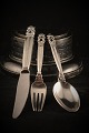 emne nr:
Georg Jensen barnebestik Konge emne nr:
Georg Jensen barnebestik Konge
