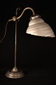 Old French desk lamp in the metal / brass with lampshade in glass...
