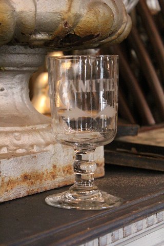 Fine old French souvenir wine glass with engraved print "Amitie" (Friendship)