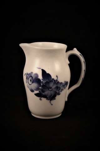 Royal Copenhagen, Blue Flower braided creamer.
10/8027.
Height: 11cm.