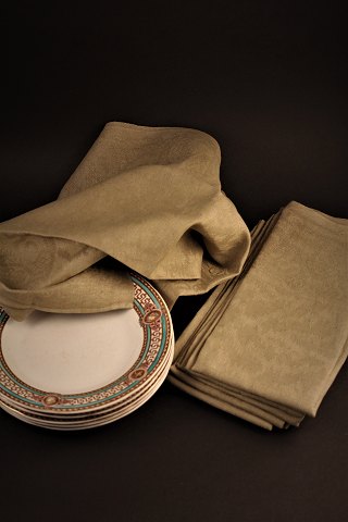 Gamle Franske damask vævet linned servietter i 
okker / Hør farve.
45x45cm.
7 stk.