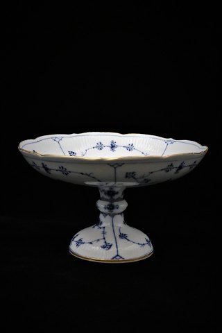 Royal Copenhagen Blue Fluted Fluted bowl on base with gold edge. RC#1/458. 
1.sort. (1898-1923) 
H:14cm. Dia.:23cm.