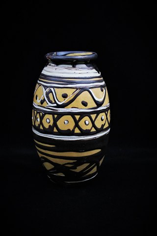 Kähler keramik vase , glaseret i fine farver. Højde: 20,5cm. ...