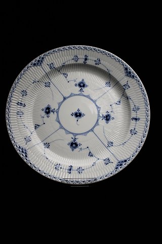 Royal Copenhagen Blue Fluted Half Lace round dish. 
RC#1/539. 2.sort. Dia: 33,5 cm. 
Year 1960.