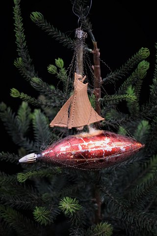 Gammel glas juleornament i form af Zeppelin fra omkring 1920-40...