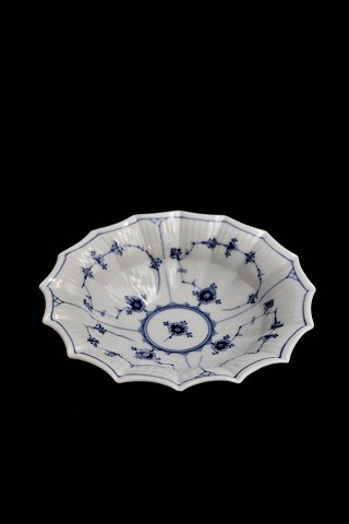 Royal Copenhagen Blue Fluted Plain 16-angled bowl. 
RC#1/141. 1.sort. Before 1923...