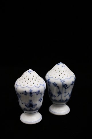 Royal Copenhagen Blue Fluted Plain salt & pepper set...