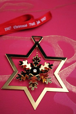 Georg Jensen jule ornament / juletræspynt
i forgyldt metal fra 1987 i original æske.