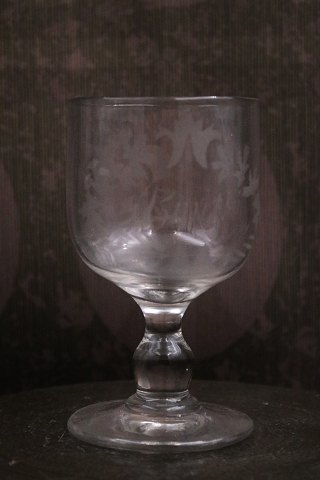 Fine old French souvenir wine glass with engraved inscription "Amitie" 
(Friendship)