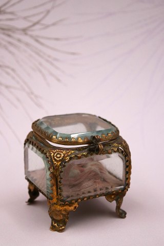 Antique French jewelry box in bronze with faceted glass...