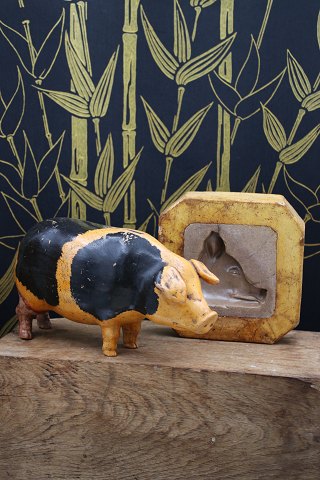 Decorative, 19th century terracotta piggy bank with fine original paint and fine 
patina...