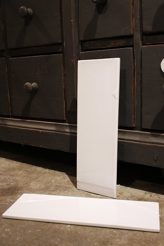 Royal Copenhagen Elements serving board in all white porcelain. RC584...