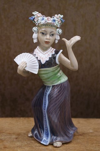 Dahl Jensen orientalsk porcelænsfigur Aju Sitra. DJ-1322...