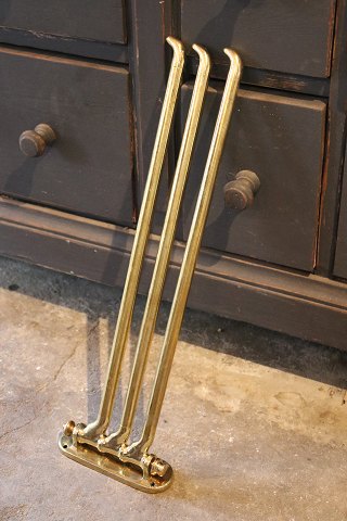 Old French wall-mounted towel holder in solid brass with a fine patina...