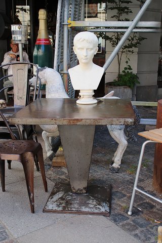 Original Tolix KUB table, designed by Xavier Pauchard in 1938...