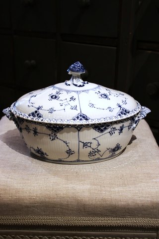 Blue Fluted Full Lace oval tureen from Royal Copenhagen...