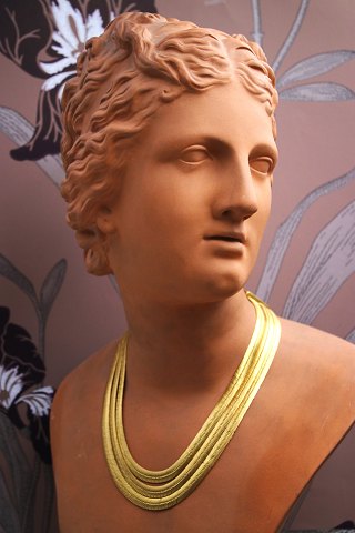 Vintage Givenchy necklace in gold-colored metal from the 80s...