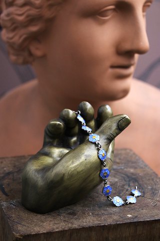 Fint , gammelt armbånd i sterlingsølv med blomster i emalje...
