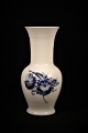 Royal Copenhagen, Blue Flower vase, braided.
10/8260.