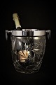 emne nr:
Champagnekøler i krystalglas emne nr:
Champagnekøler i krystalglas