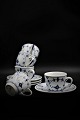 Bing & Grøndahl Blåmalet / Musselmalet kaffekopper i jernporcelæn.
Kop Dia.:7,5cm.
B&G# 1022.