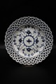 Royal Copenhagen Musselmalet Helblonde tallerken.
Dia.:25,5cm.
RC#1/1098...