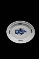 Royal Copenhagen Blue Flower Flower Braided oval set dish. 
RC# 10/8084. 2.sort. 18x14.5cm.