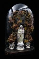 Gammel Fransk oval glas globe med porcelæns Madonna med Jesus barn....