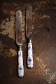 Royal Copenhagen mussel painted rifled dinner knives with Raadvad knife blade...
