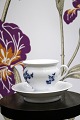 Royal Copenhagen , sjælden Blå Blomst kaffekop på fod med hank og 
undertallerken.
år 1893-1900...
