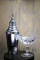 Gammel Cocktailshaker fra 60érne i forsølvet metal med delfin på toppen...