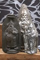 Decorative, old chocolate molds of Santa Claus 
made of metal with a really nice patina...
