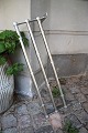 Gammel hattehylde / knagerække i krom.L: 81cm...