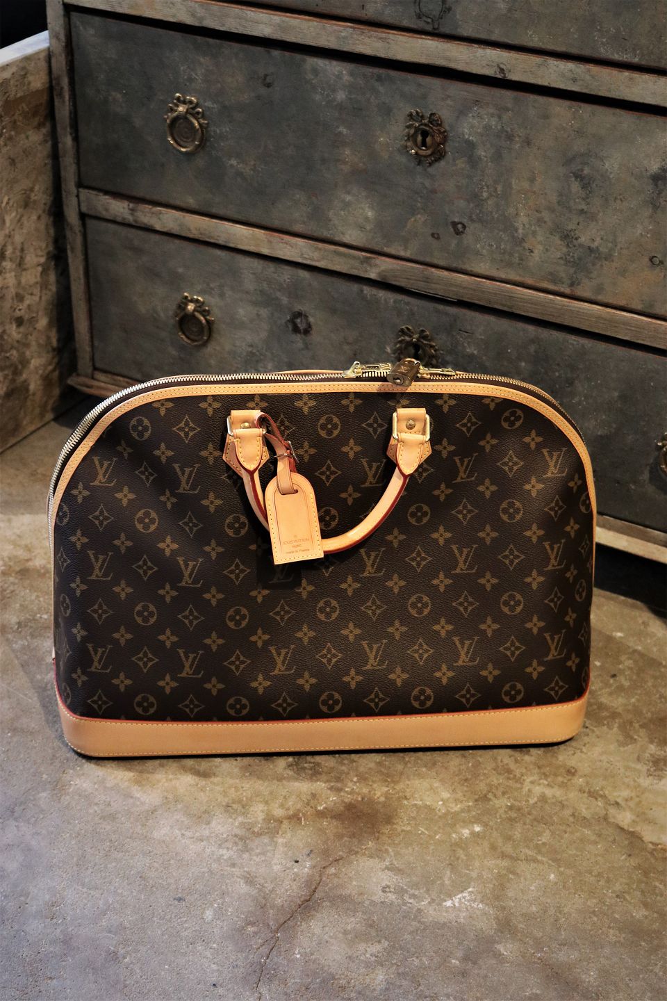 K&Co - Vintage Louis Vuitton Alma handbag / travel bag in Monogram Macassar  Canvas and